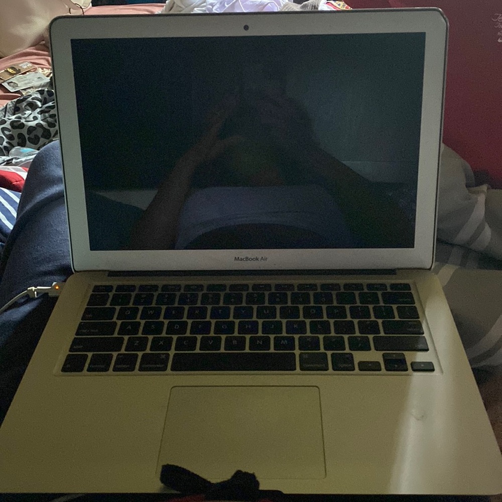 Apple Macbook Air 13”